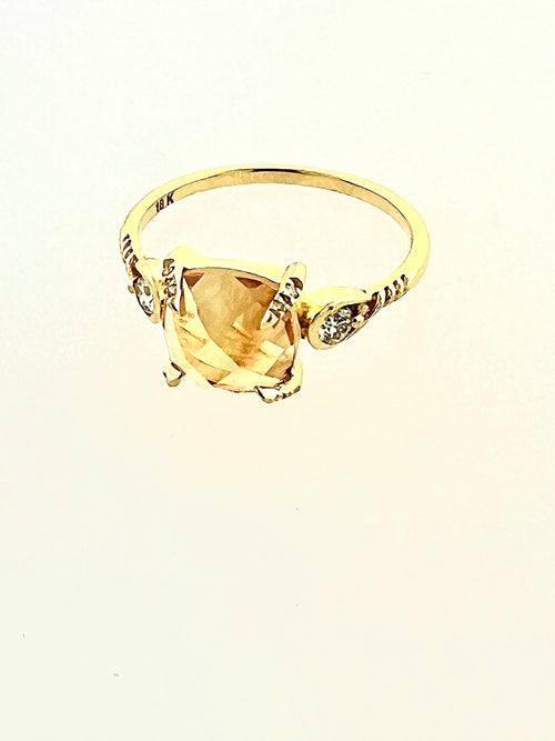 Affinity 18kt Yellow Gold Cushion Checkerboard Cut 8x8mm Citrine and Diamond Ring