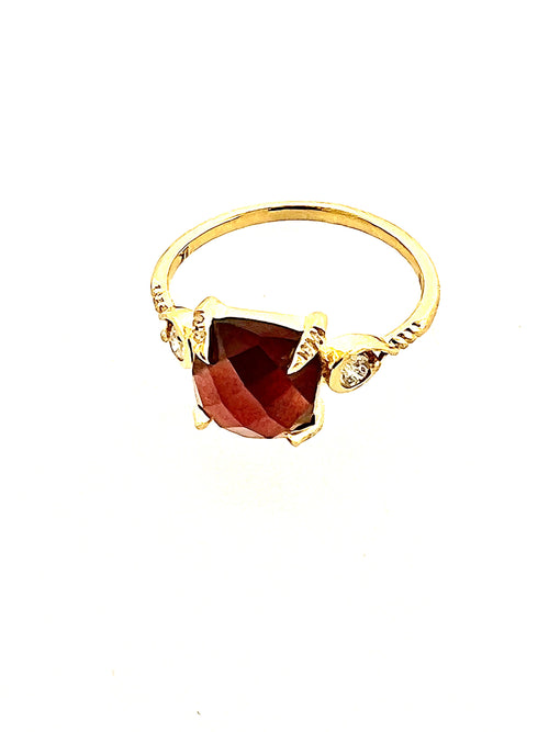 Affinity 18kt Yellow Gold Cushion Checkerboard Cut 8x8mm Garnet and Diamond Ring