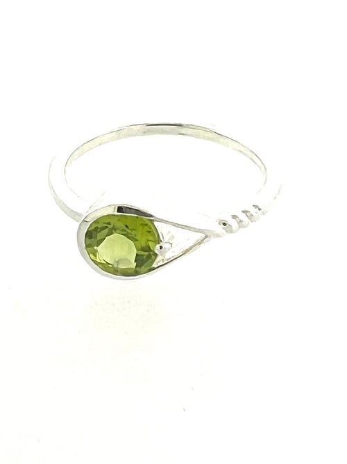 Affinity Sterling Silver 6mm Peridot Ring