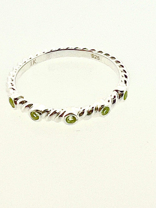 Affinity Sterling Silver Twist Band with Peridot