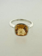 Affinity Ring with 10 x10 mm Cushion Citrine