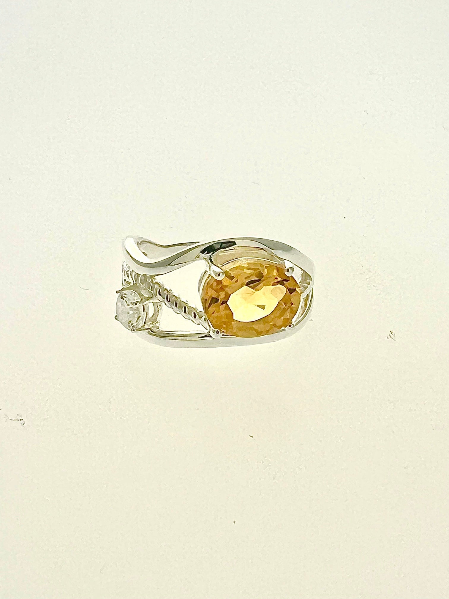 From Spark to Sparkle: The Alchemical Journey of Handcrafted Gold and Silver Jewelry
