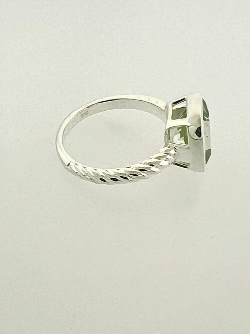 Affinity Ring with 10 x10 mm Cushion Green Amethyst
