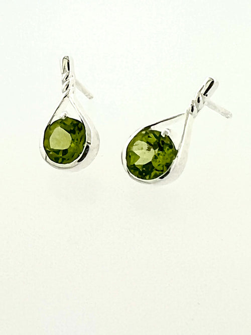 Affinity Sterling Silver 6mm Peridot Earrings